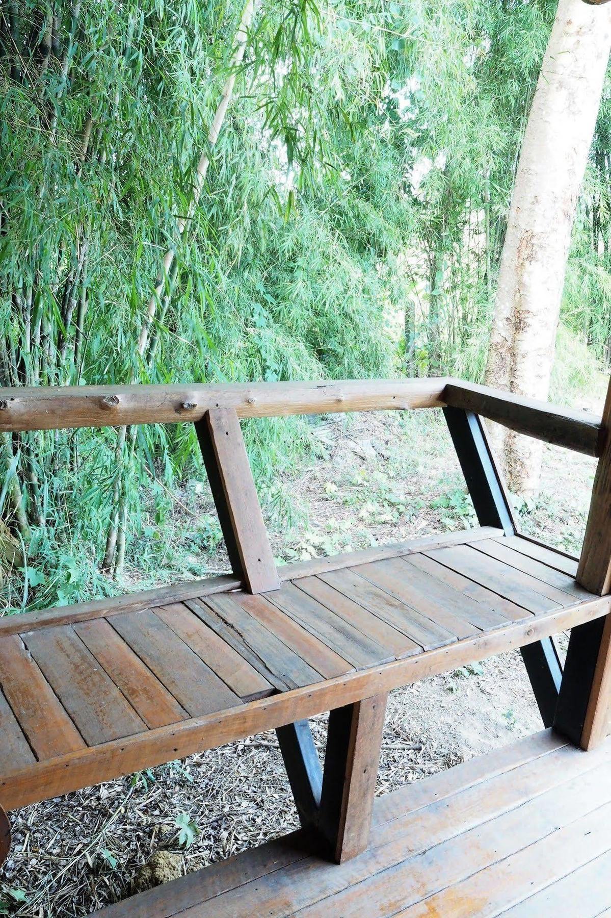 Baan Ricky Motocross And Enduro Track Hotel Ban Huai Maenam Noi Exterior photo